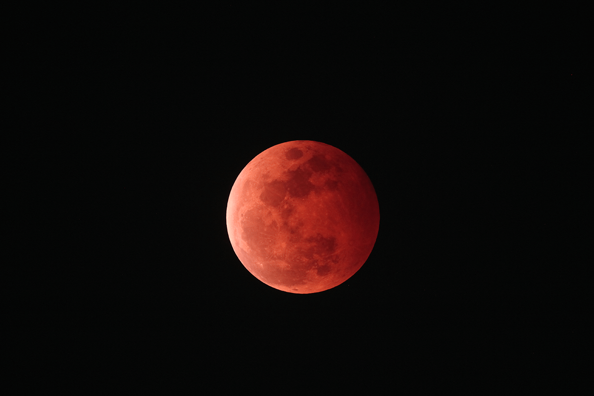 月食 星座線